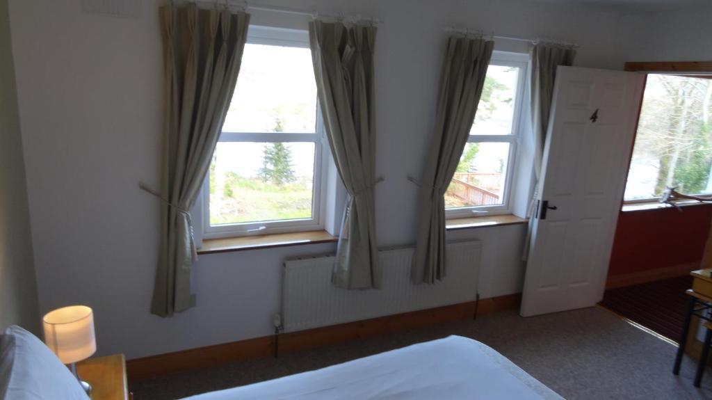 Hotel Watersedge Seaviews à Kenmare Extérieur photo